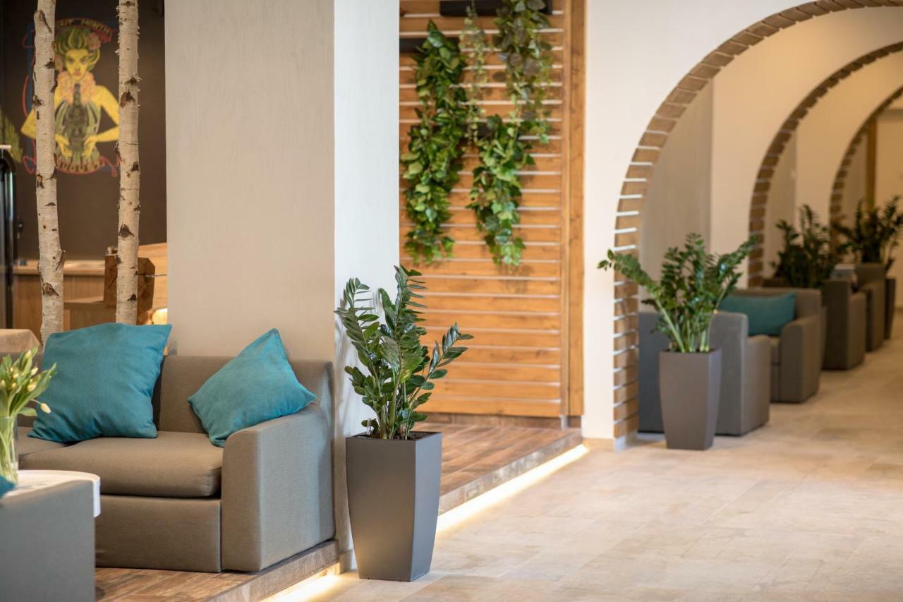 Hotel Rozmarin Предеал Екстериор снимка