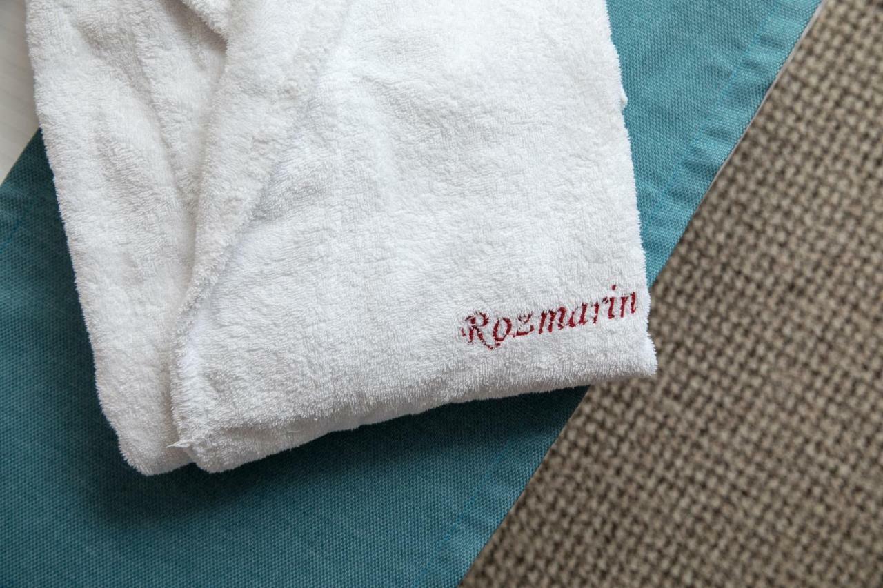 Hotel Rozmarin Предеал Екстериор снимка